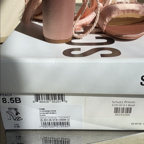 Schutz shoes - Picture 4 of 4